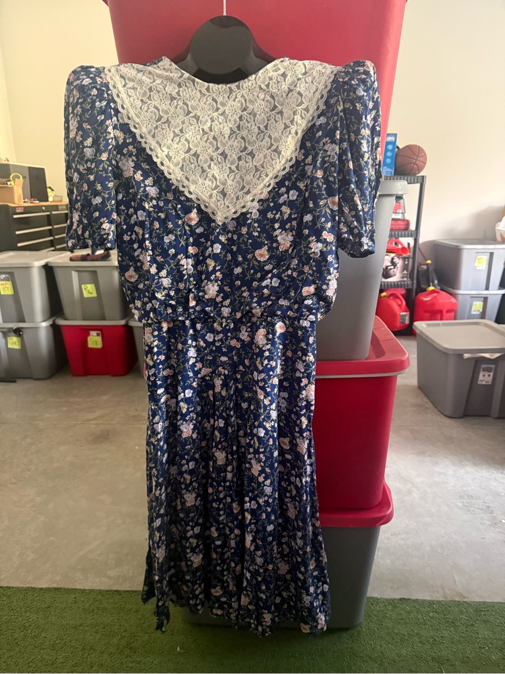 Vintage-Inspired Navy Floral Lace-Trim Midi Dress p41